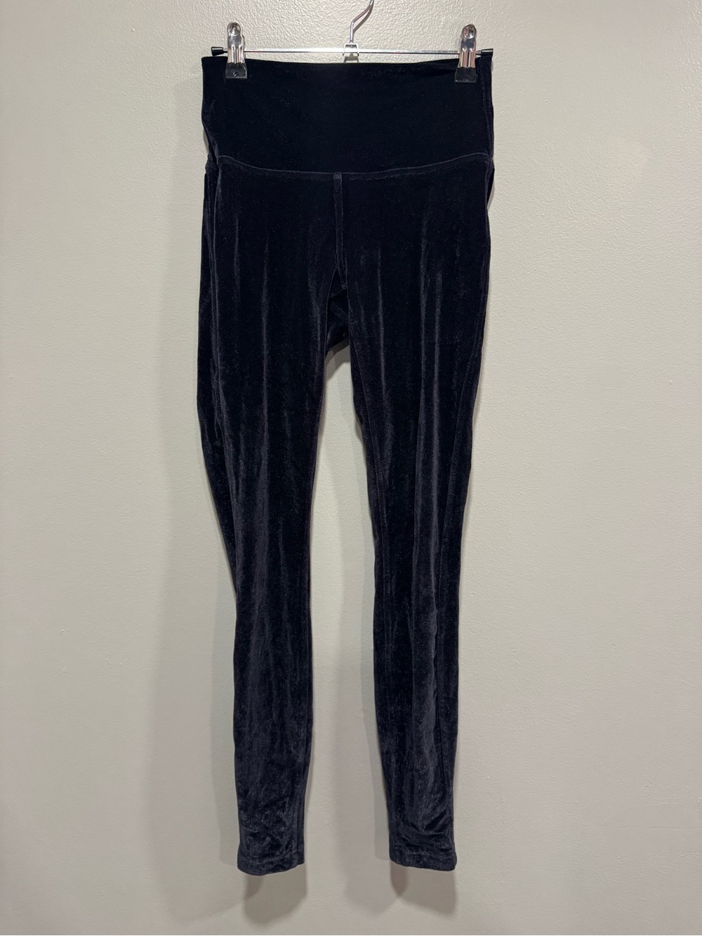 Lululemon Wunder Lounge High-Rise Tight 28" *Velvet in Black Size 6